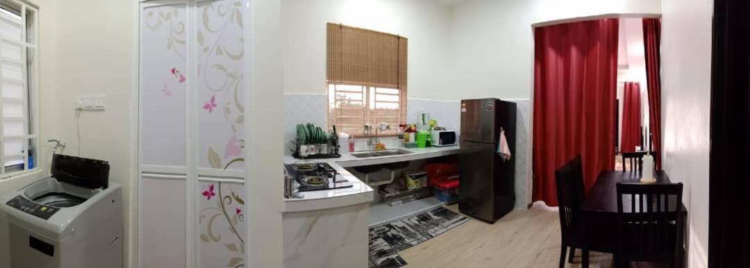 Ainaz Apartment